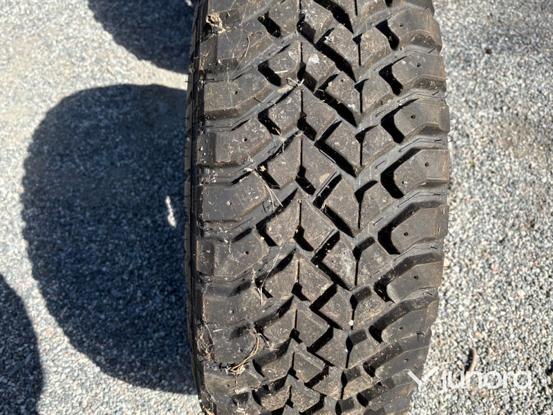 Däck och fälg Hankook Dynapro MT till Pickup