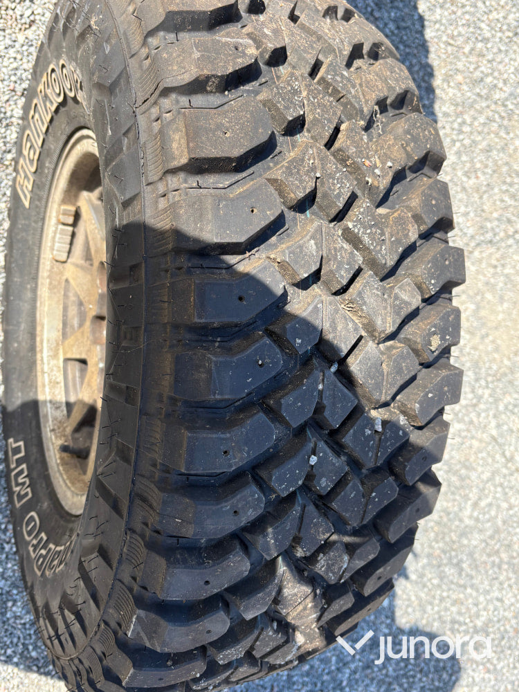 Däck och fälg Hankook Dynapro MT till Pickup