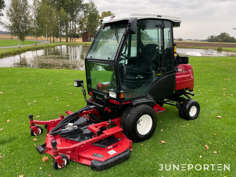 Åkgräsklippare Toro 3400D med hytt