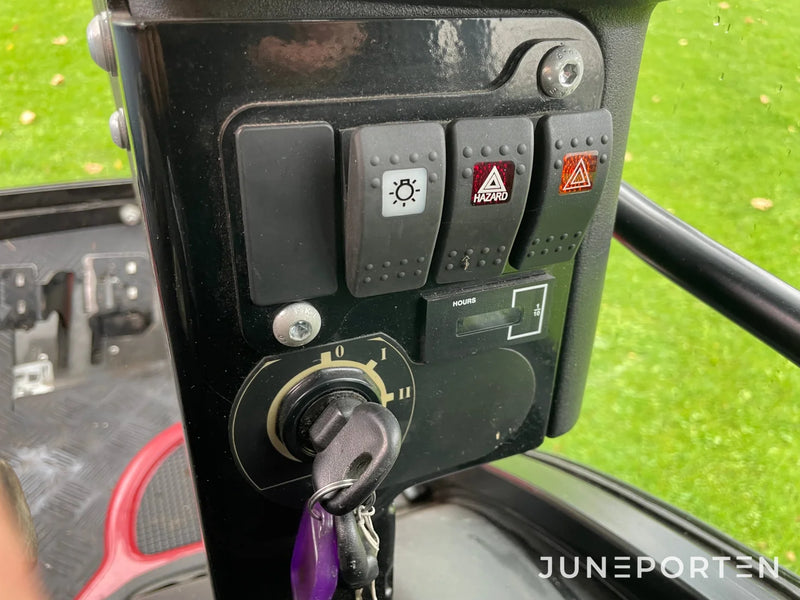 Åkgräsklippare Toro 3400D med hytt