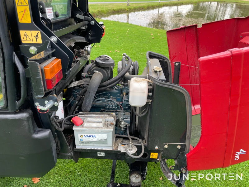 Åkgräsklippare Toro 3400D med hytt