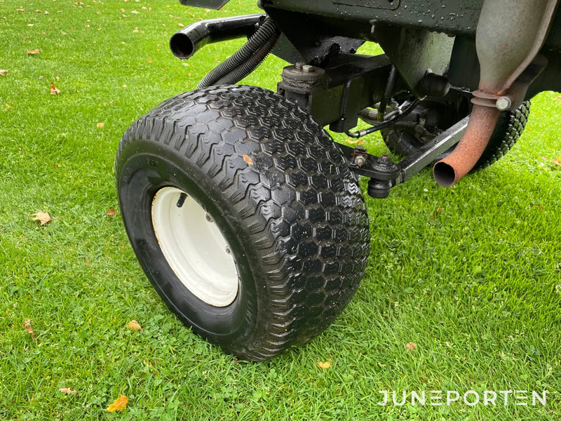 Åkgräsklippare Toro 3400D med hytt