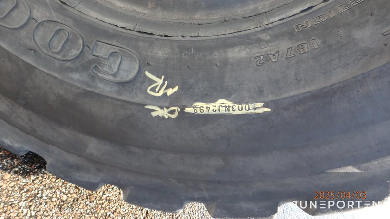 2st Begagnade Lastmaskinsdäck GoodYear GP3D 600/65R25*L3