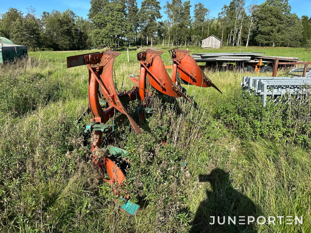 3-skärig växelplog Kverneland