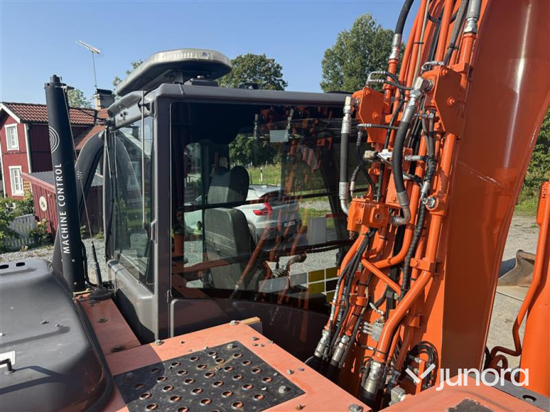 Grävmaskin Hitachi ZX130-3