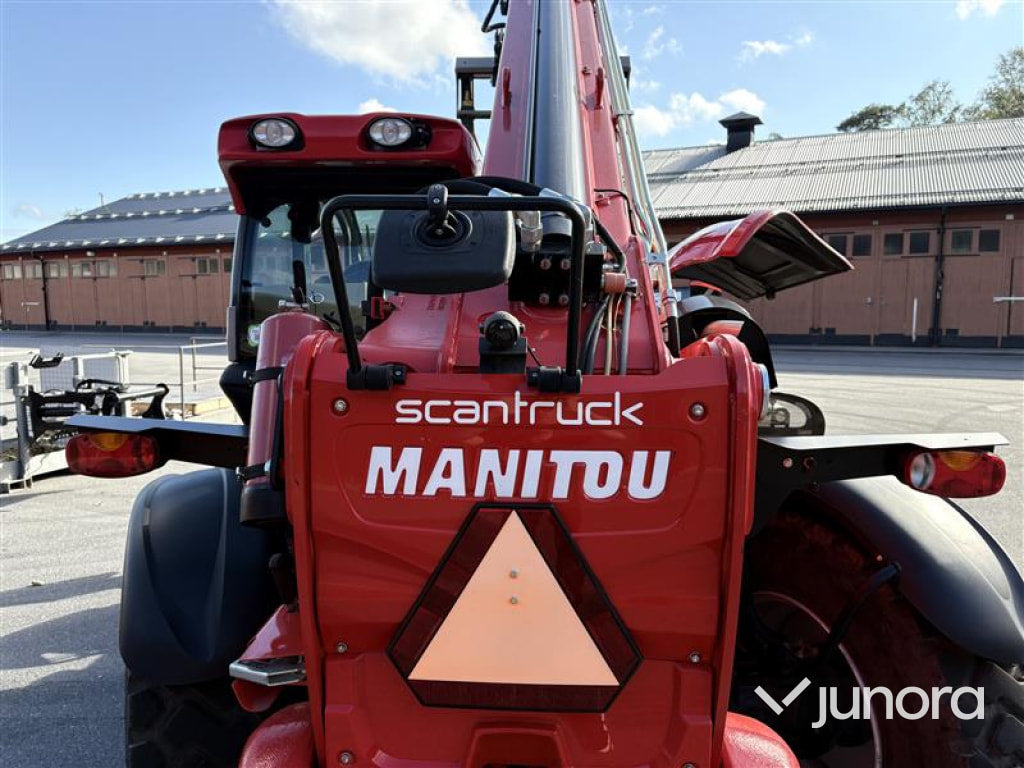 Teleskoplastare MANITOU  MT 1840 HA ST4 - flera tillbehör & redskap
