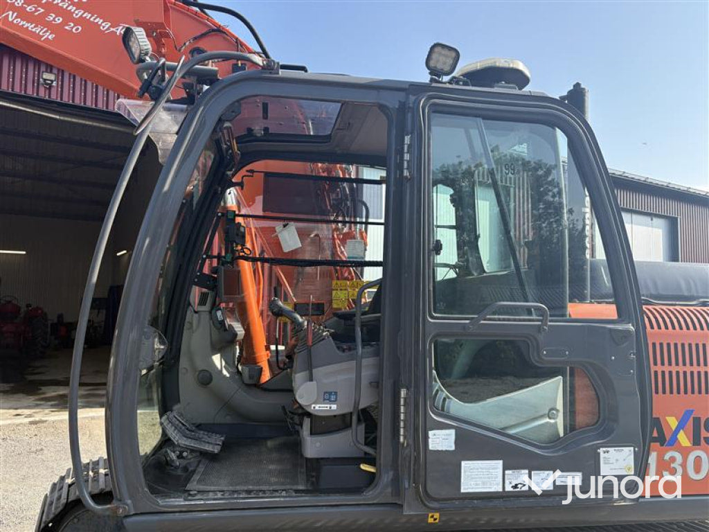 Grävmaskin Hitachi ZX130-3