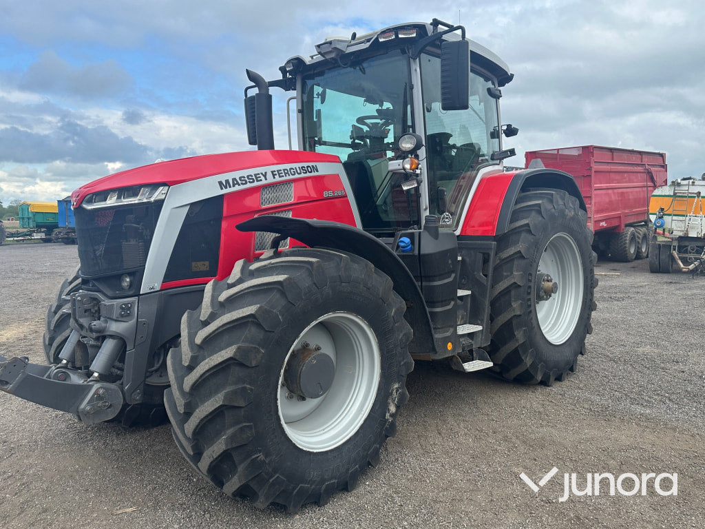 Traktor med fronlyft - Massey Ferguson, MF8S.265