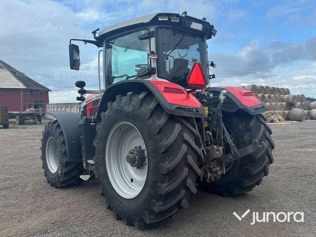 Traktor med fronlyft - Massey Ferguson, MF8S.265