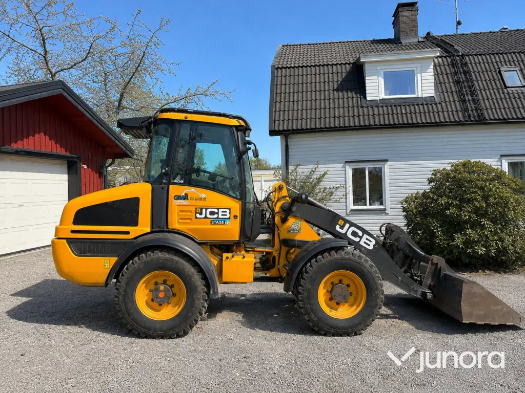 Hjullastare - JCB, 409, Nordic Edition Stage V, Med redskap