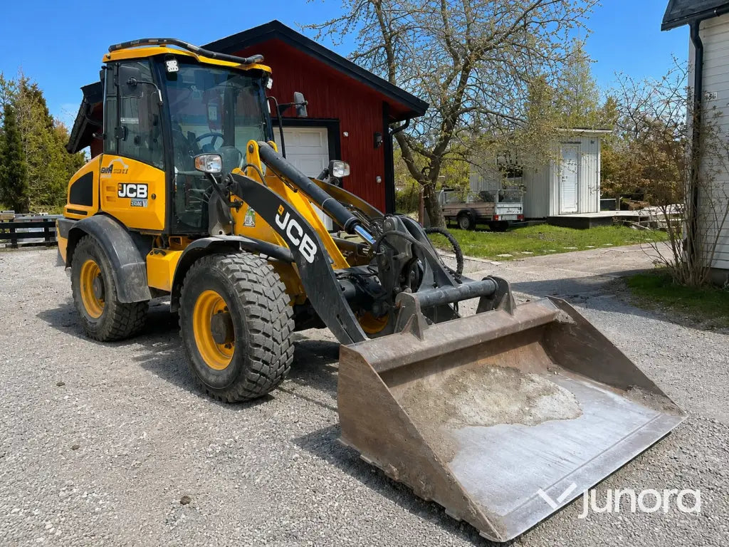 Hjullastare - JCB, 409, Nordic Edition Stage V, Med redskap