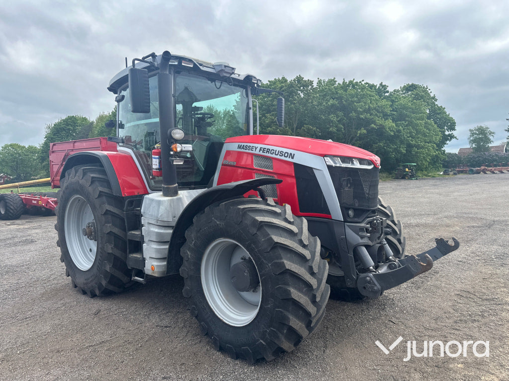 Traktor med fronlyft - Massey Ferguson, MF8S.265