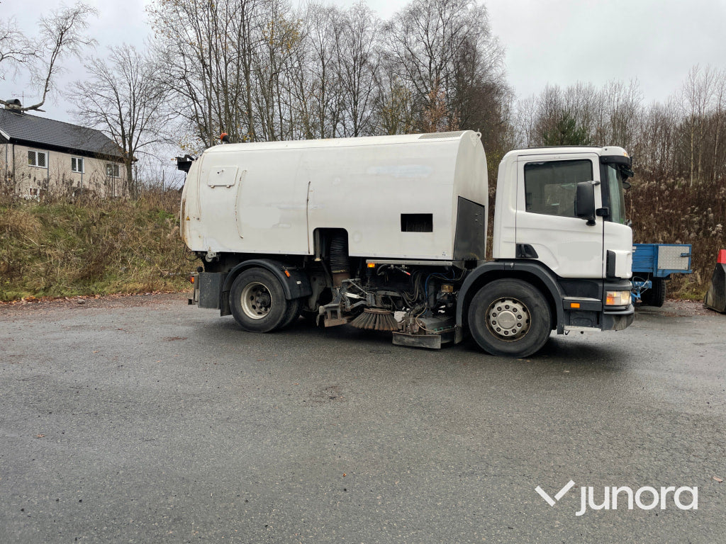 Sop och Uppsamlarbil Scania 94D / 260