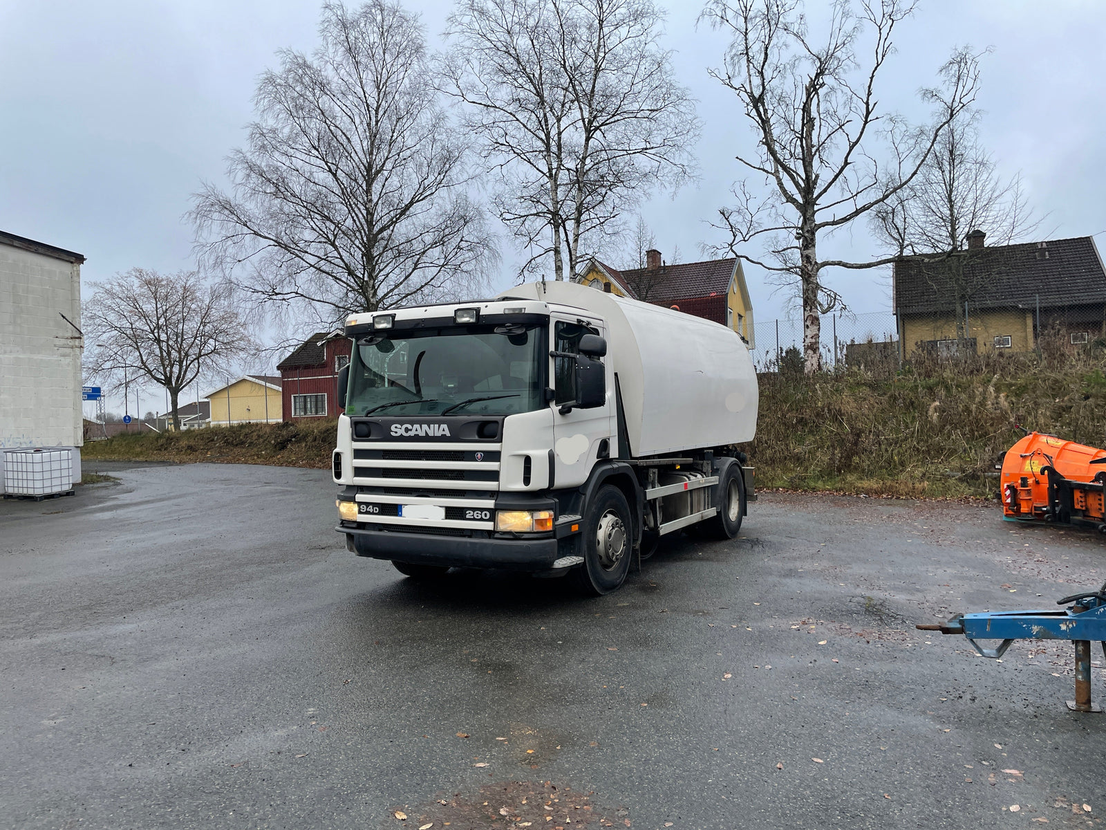 Sop och Uppsamlarbil Scania 94D / 260