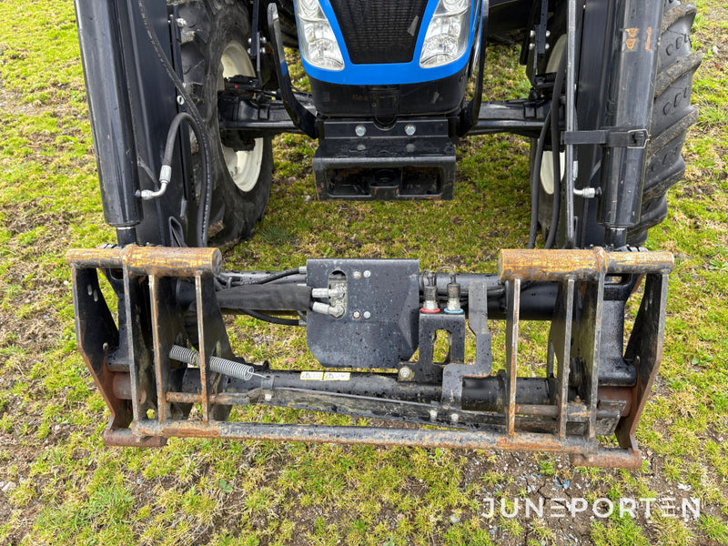 New Holland TD5.85 4WD
