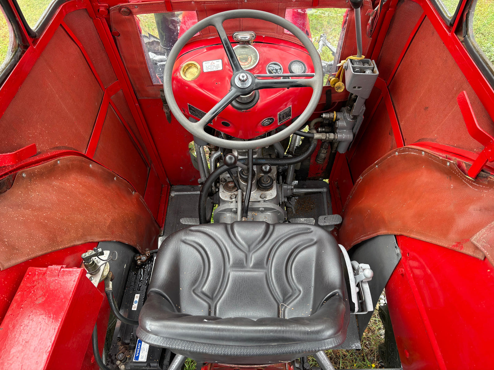 Nyrenoverad Massey Ferguson 35-X