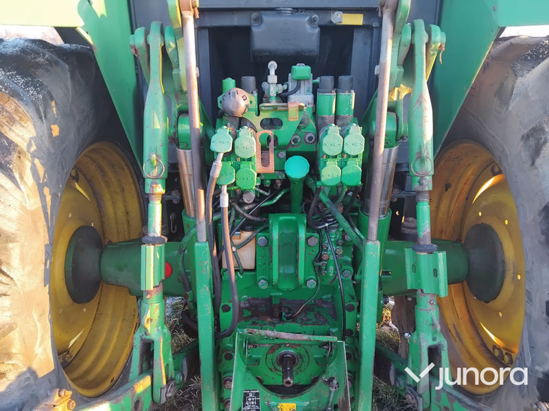 Traktor - John Deere, 6910