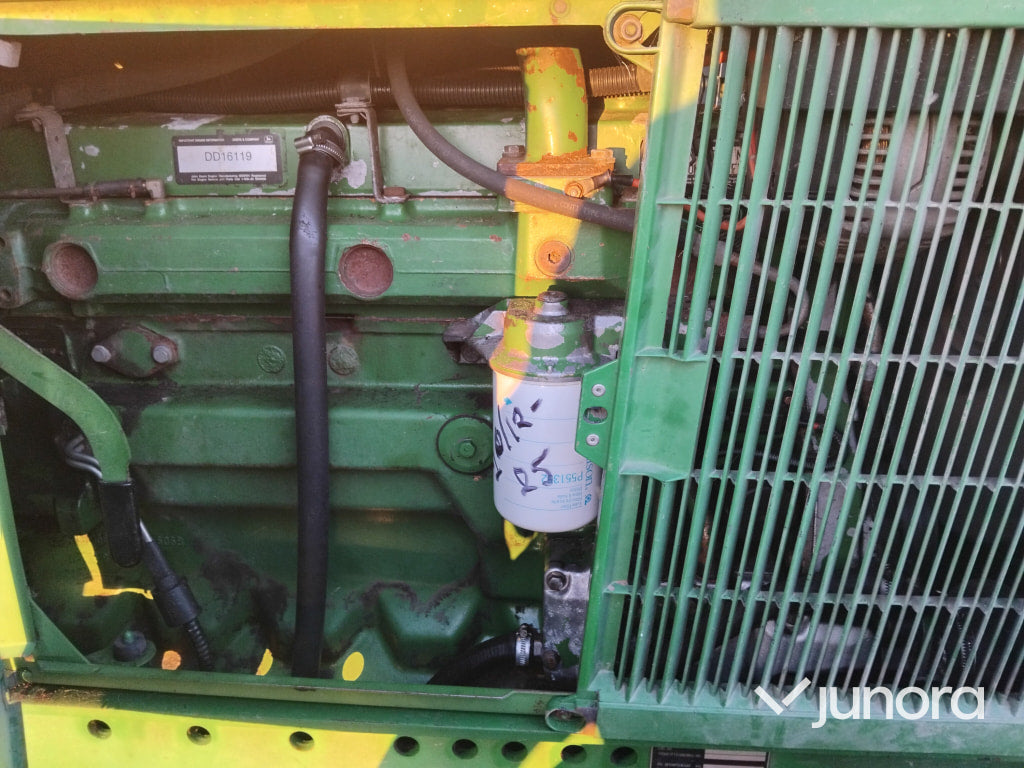 Traktor - John Deere, 6910