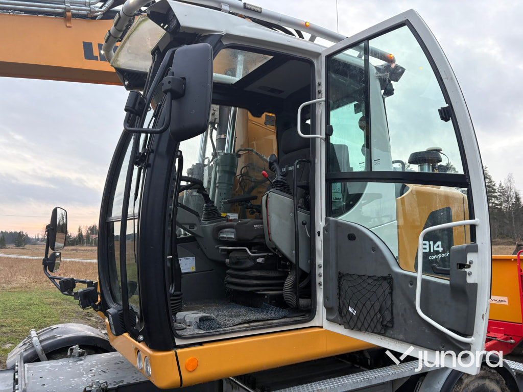 Grävmaskin – Liebherr A 914 Compact Litronic