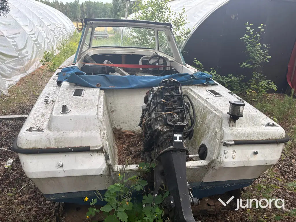 Motorbåt Defekt