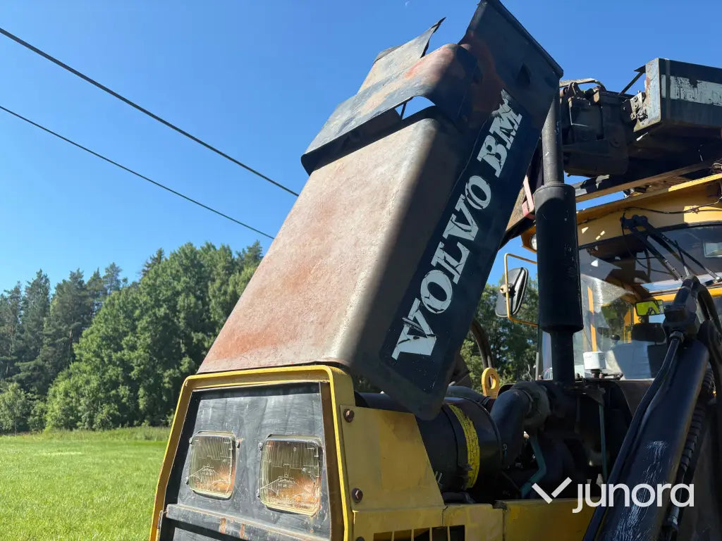 Traktorgrävare - Volvo BM 6300