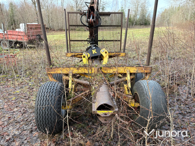 Skogsvagn med kran - Moheda FMV 2200, enkelteleskopisk