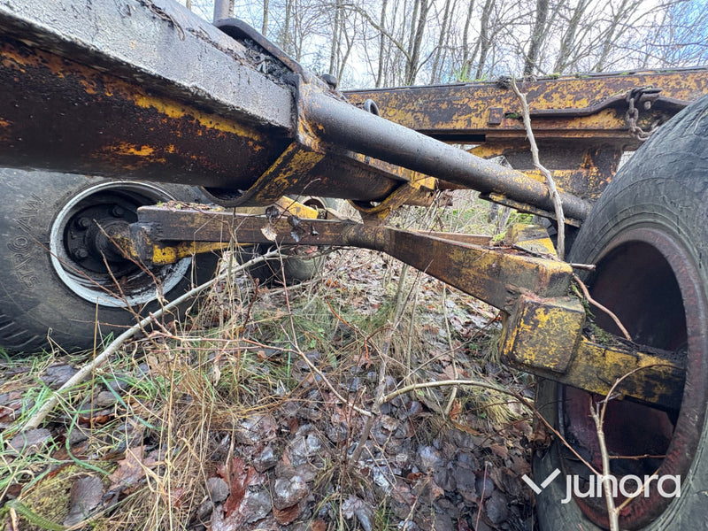 Skogsvagn med kran - Moheda FMV 2200, enkelteleskopisk