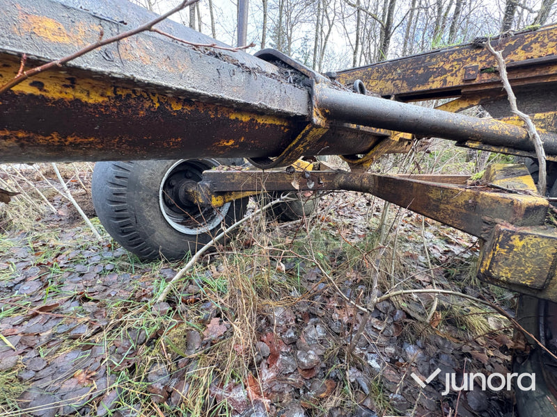 Skogsvagn med kran - Moheda FMV 2200, enkelteleskopisk