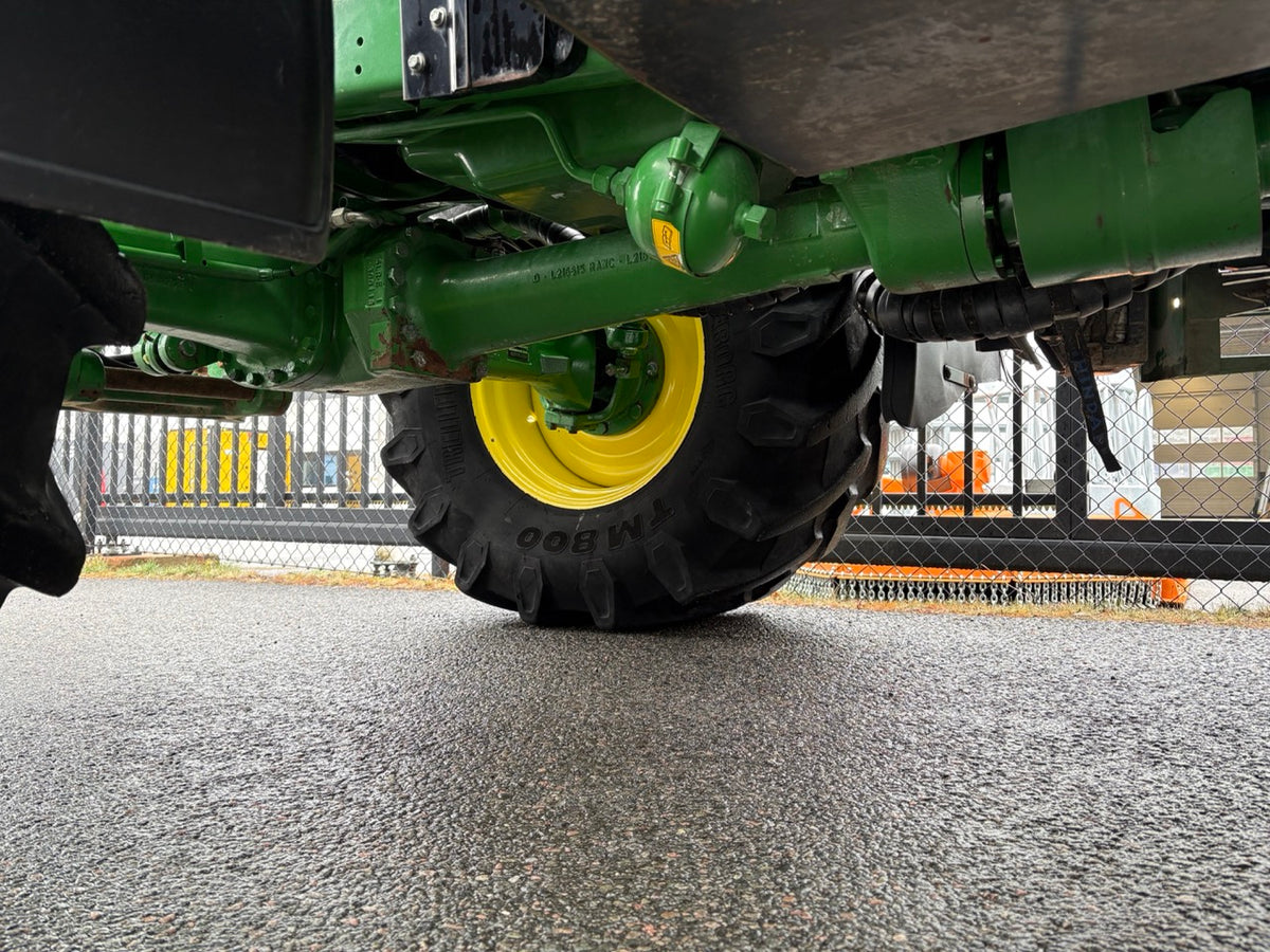 Traktor - John Deere 6130M med lastare & frontlyft
