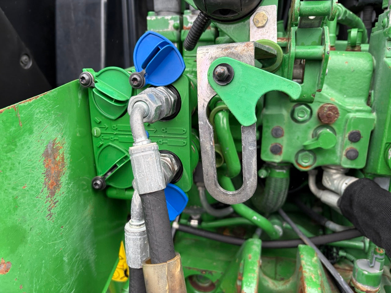 Traktor - John Deere 6130M med lastare & frontlyft