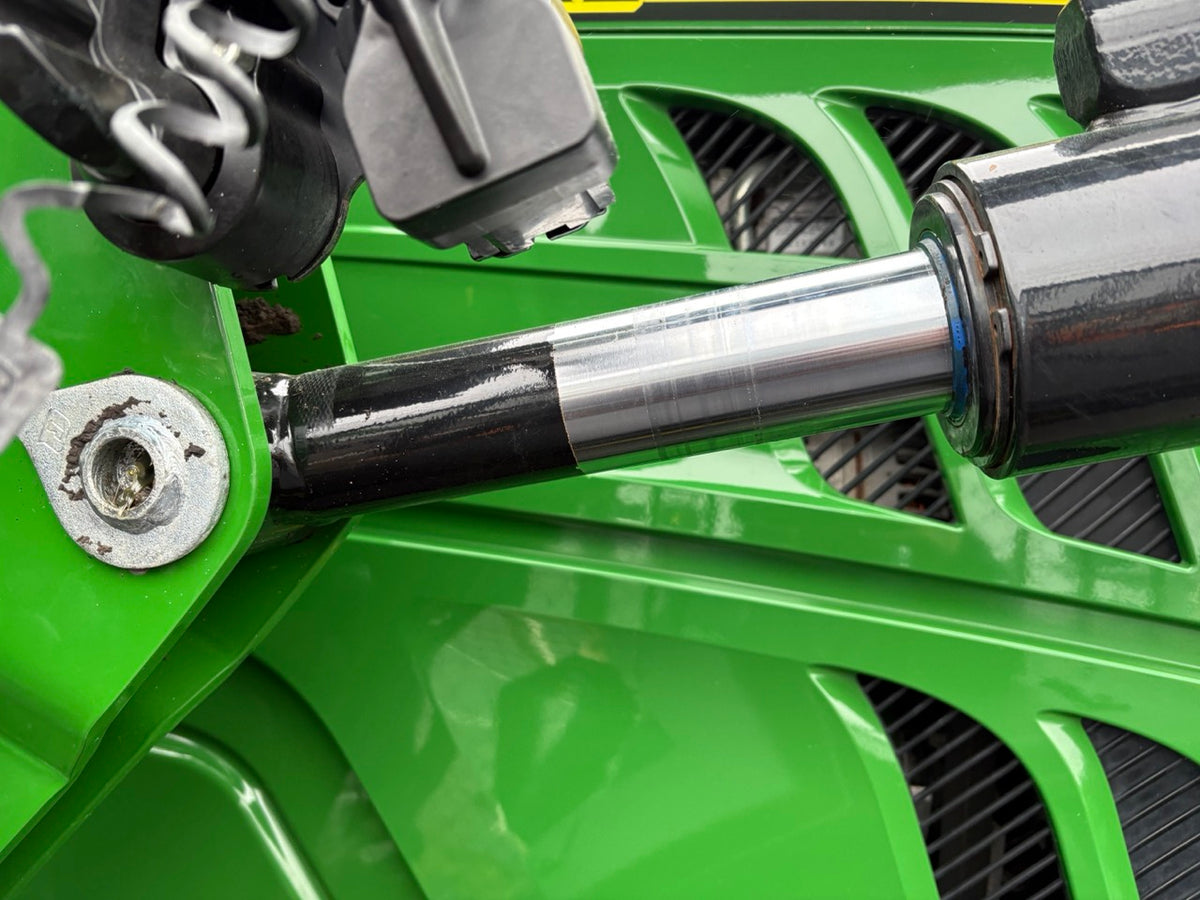 Traktor - John Deere 6130M med lastare & frontlyft