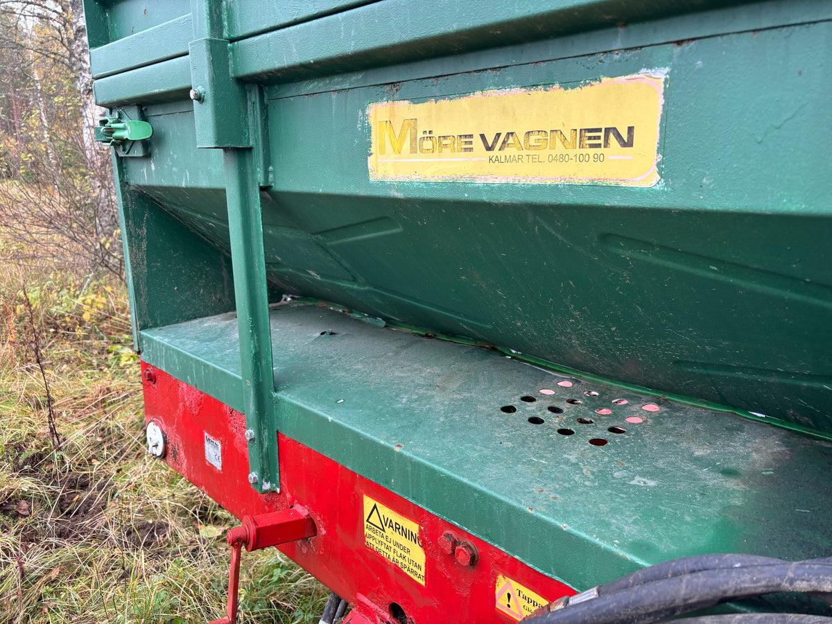 Fastgödselspridare - Möre Vagnen N218/P