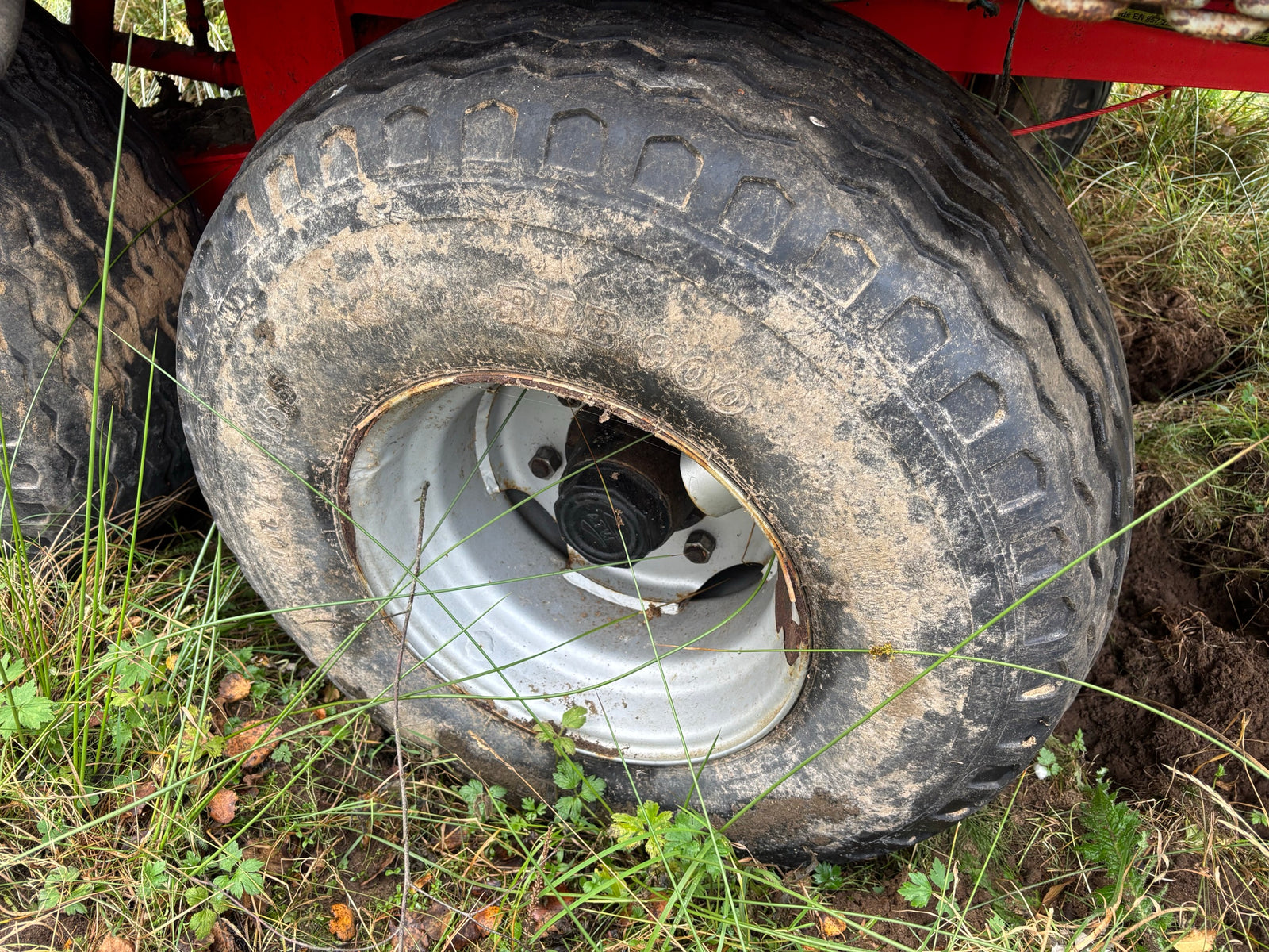 Fastgödselspridare - Möre Vagnen N218/P