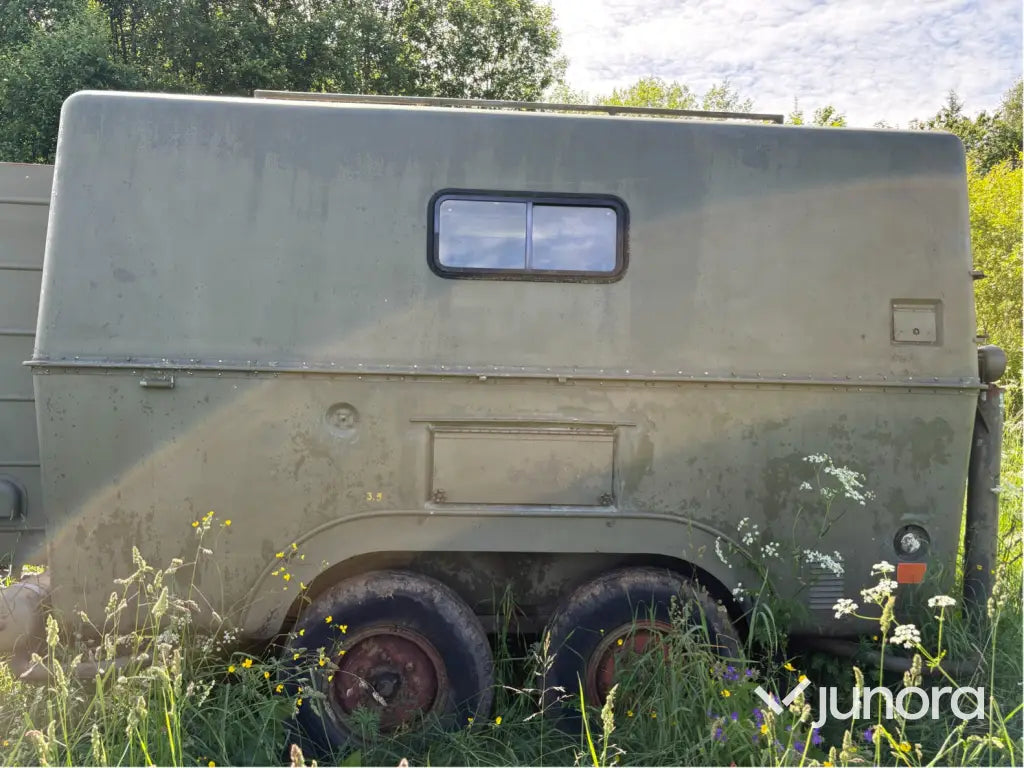 Veteranlastbil  - Volvo F85 + verktygsvagn 2