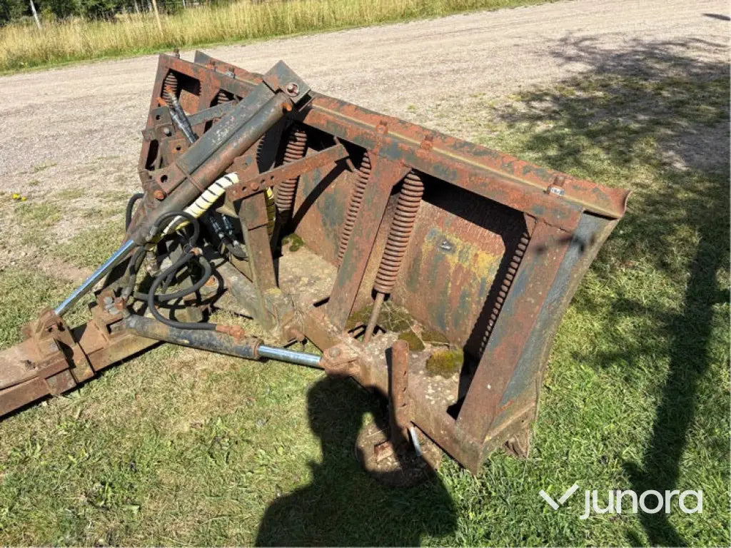 Traktor med frontlastare Ford 8210