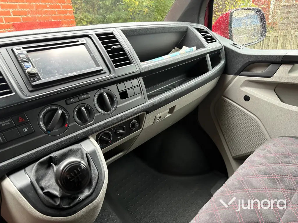 Arbetsbil Volkswagen Caravelle T6 2.0 TDI