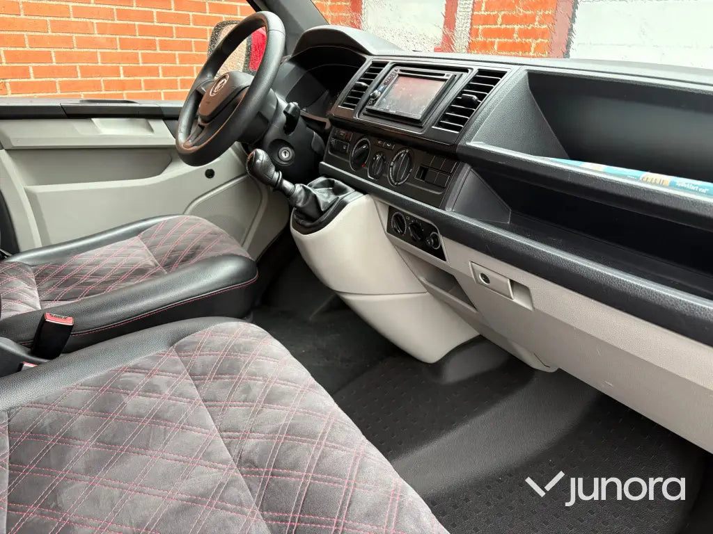 Arbetsbil Volkswagen Caravelle T6 2.0 TDI