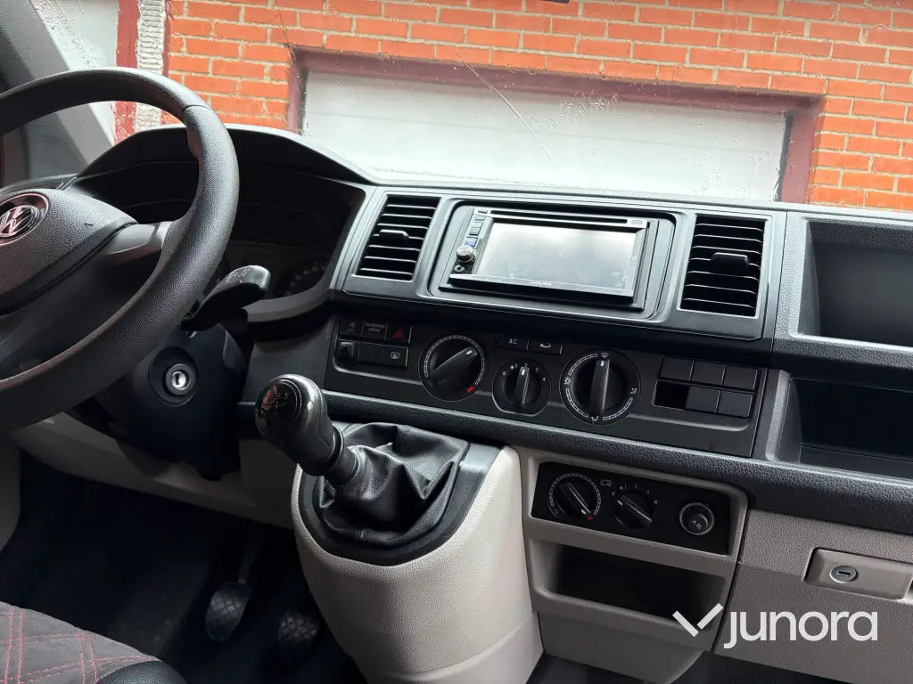 Arbetsbil Volkswagen Caravelle T6 2.0 TDI