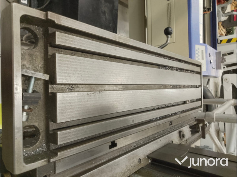 Vertikal / Horisontalfräsmaskin - Aciera, F3