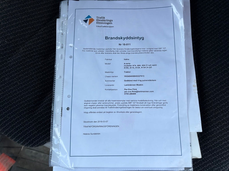 Traktor - Valtra A114