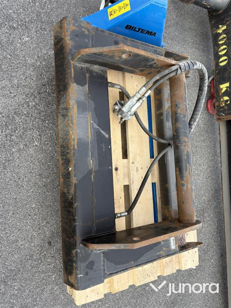 Teleskoplastare MANITOU  MT 1840 HA ST4 - flera tillbehör & redskap