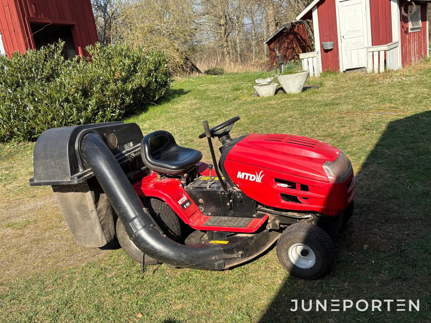 Åkgräsklippare MTD B155