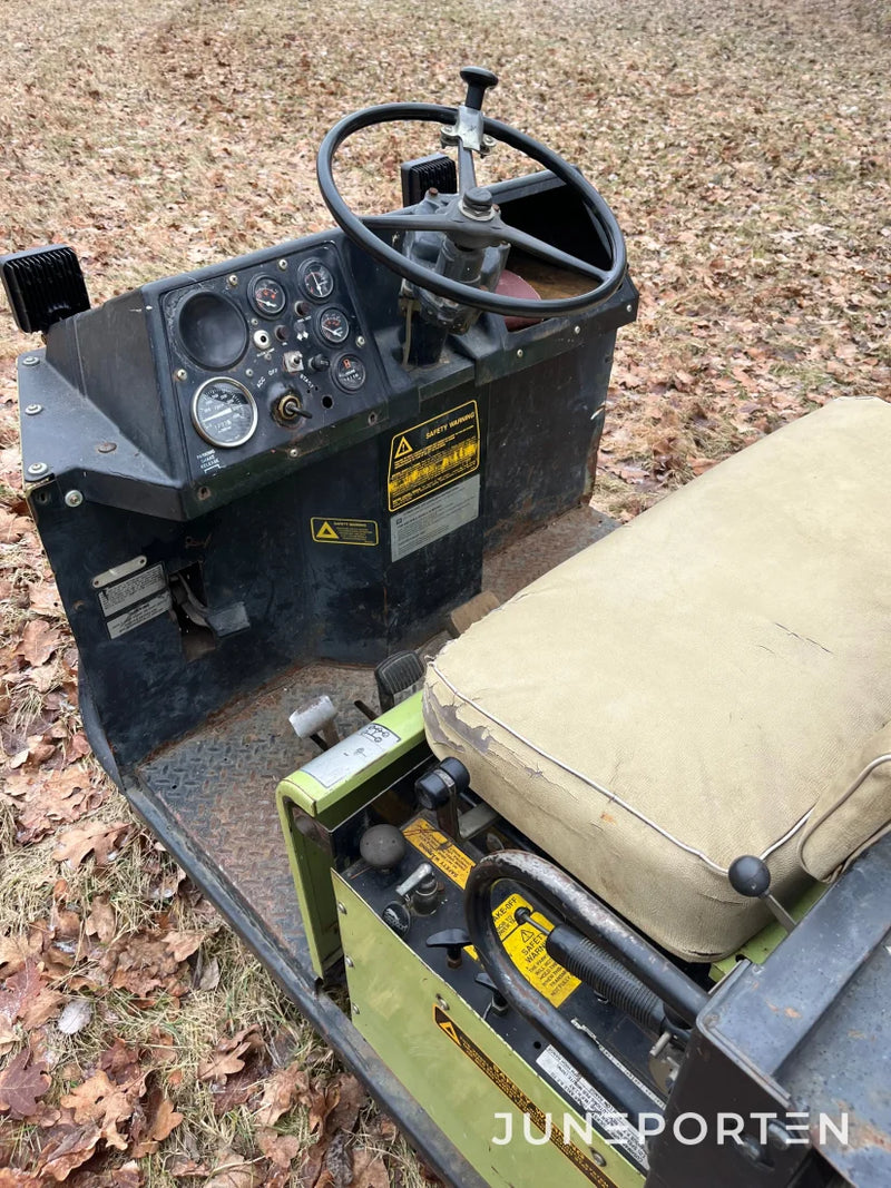 Arbetsfordon Cushman Diesel