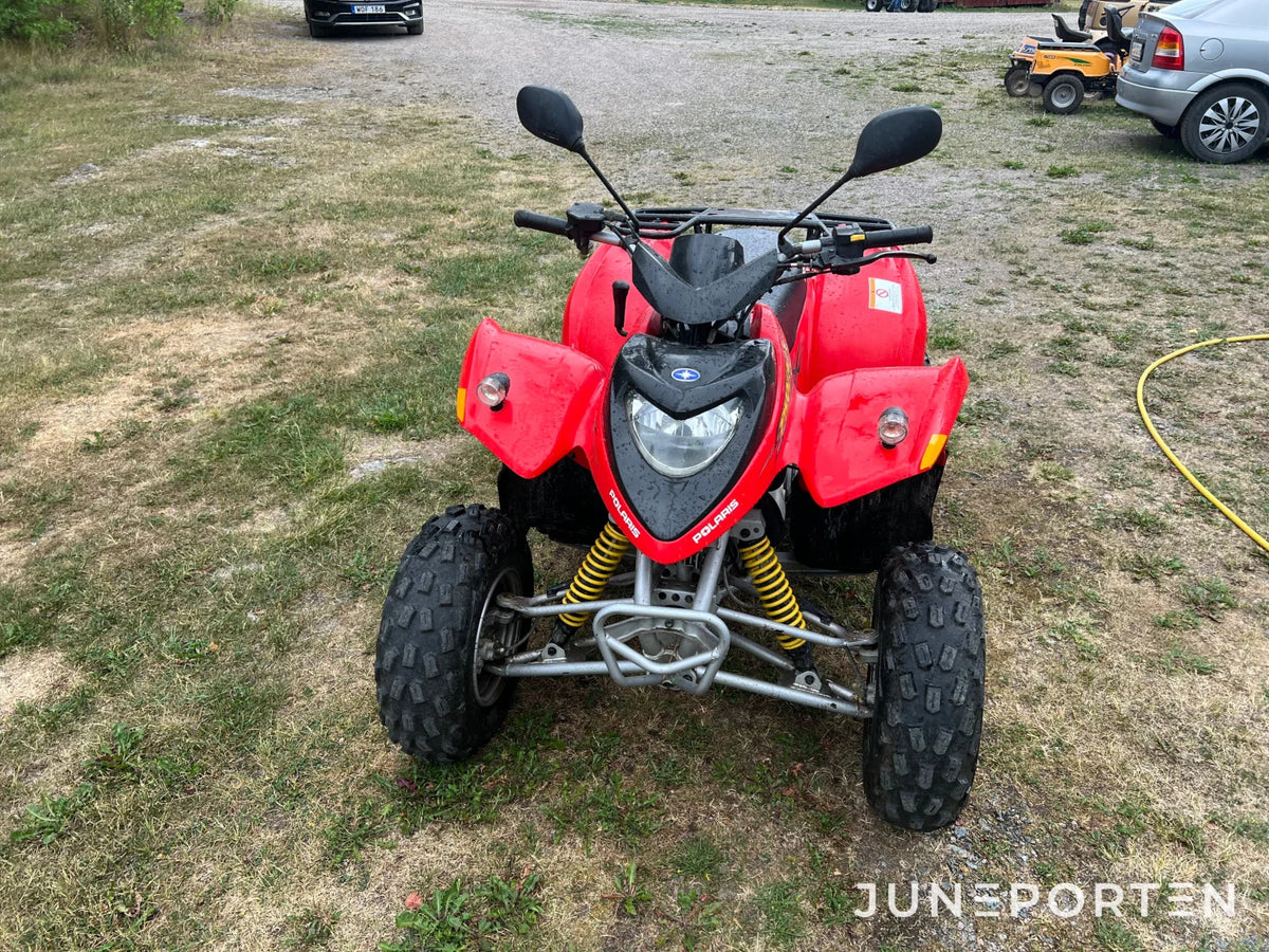 ATV Polaris Phoenix 200E