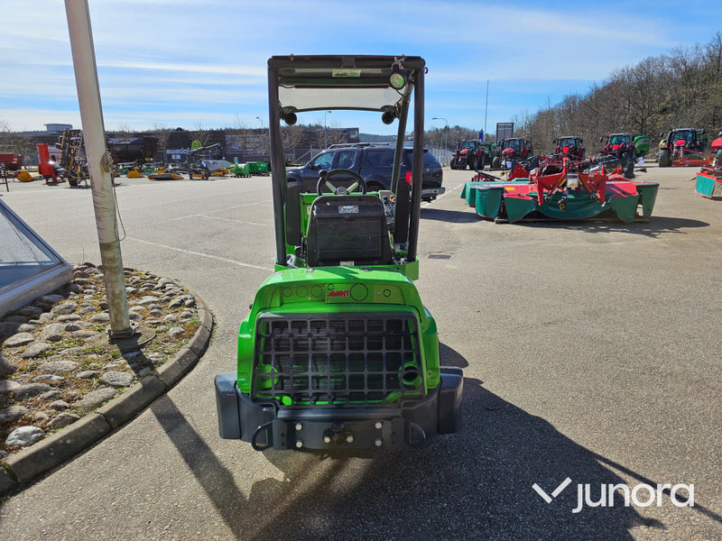 Kompaktlastare Avant E6