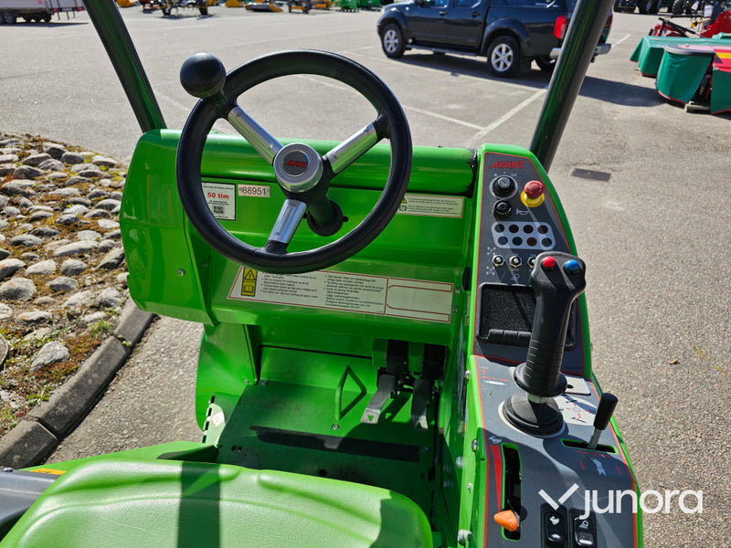 Kompaktlastare Avant E6