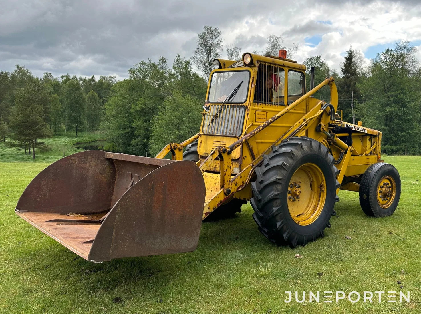 Baklastare Volvo BM 620