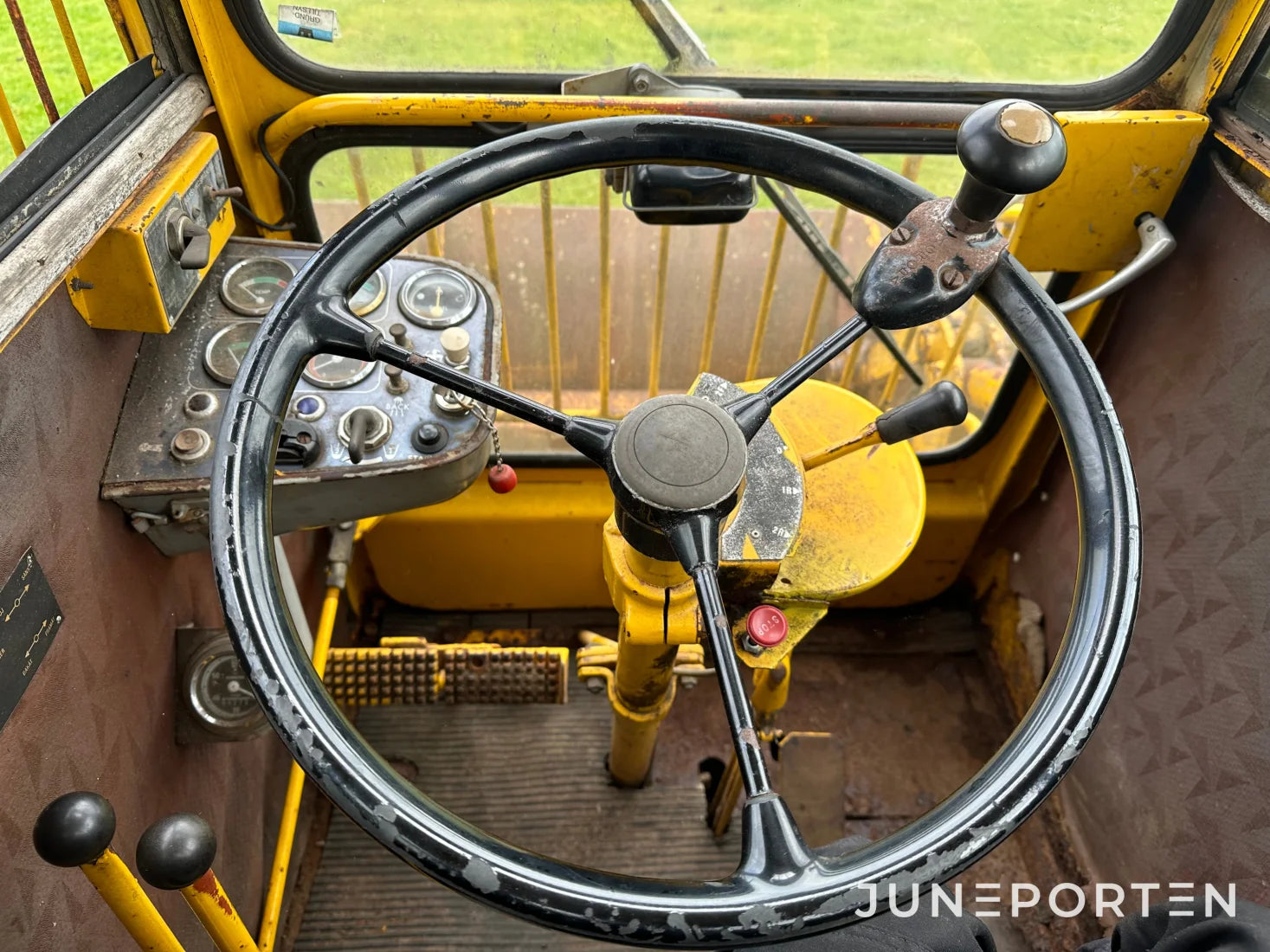 Baklastare Volvo BM 620
