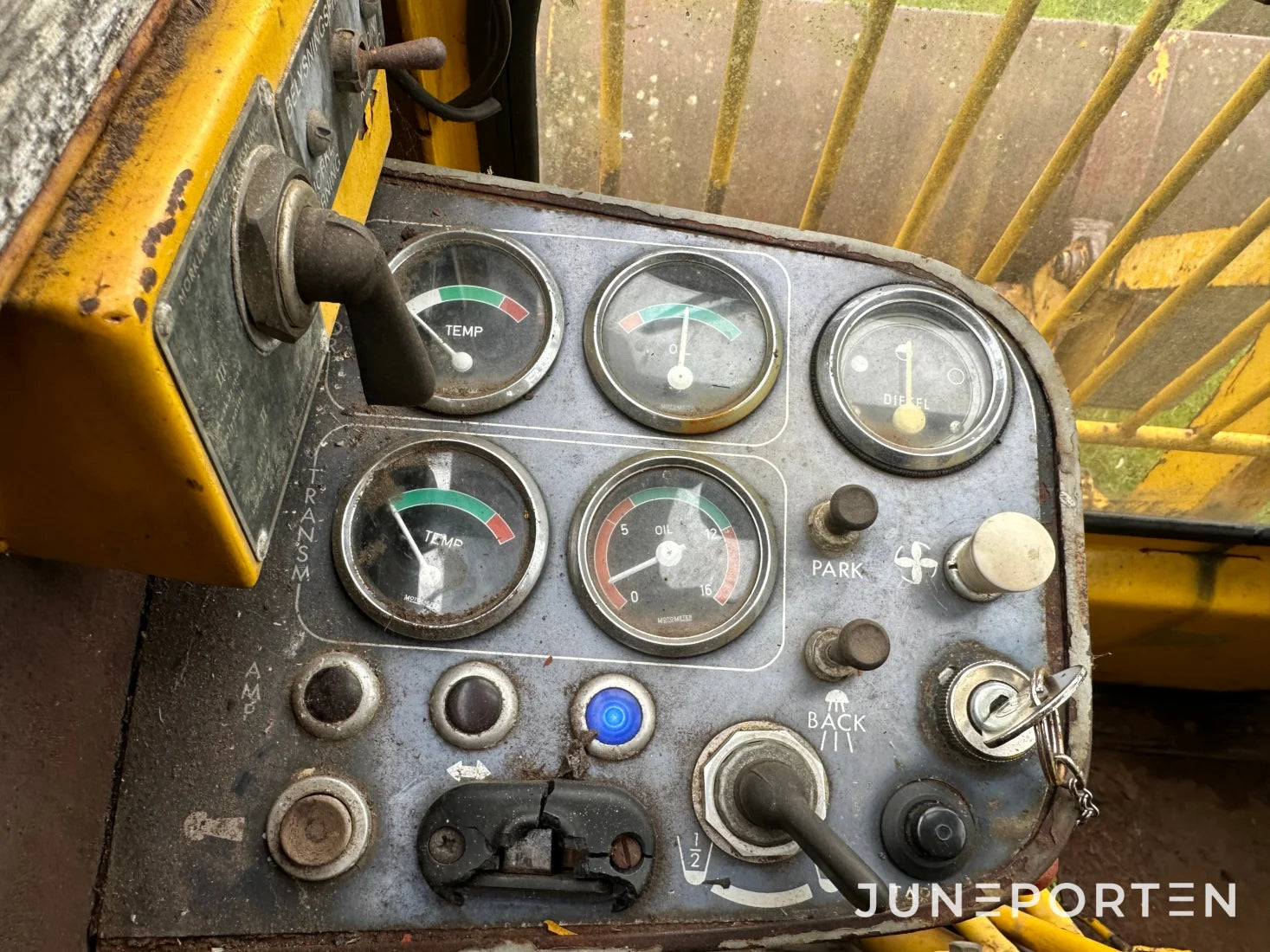 Baklastare Volvo BM 620