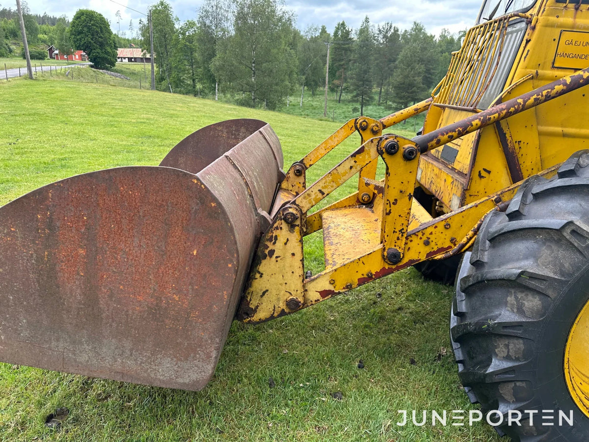 Baklastare Volvo BM 620